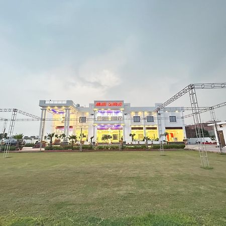 Awadh Samrat Resort Ayodhya 外观 照片