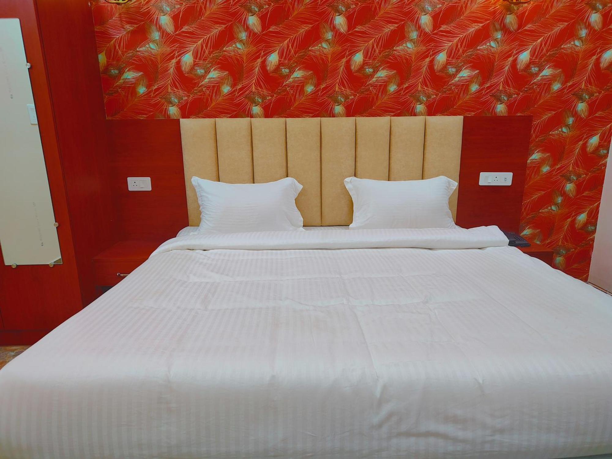 Awadh Samrat Resort Ayodhya 外观 照片