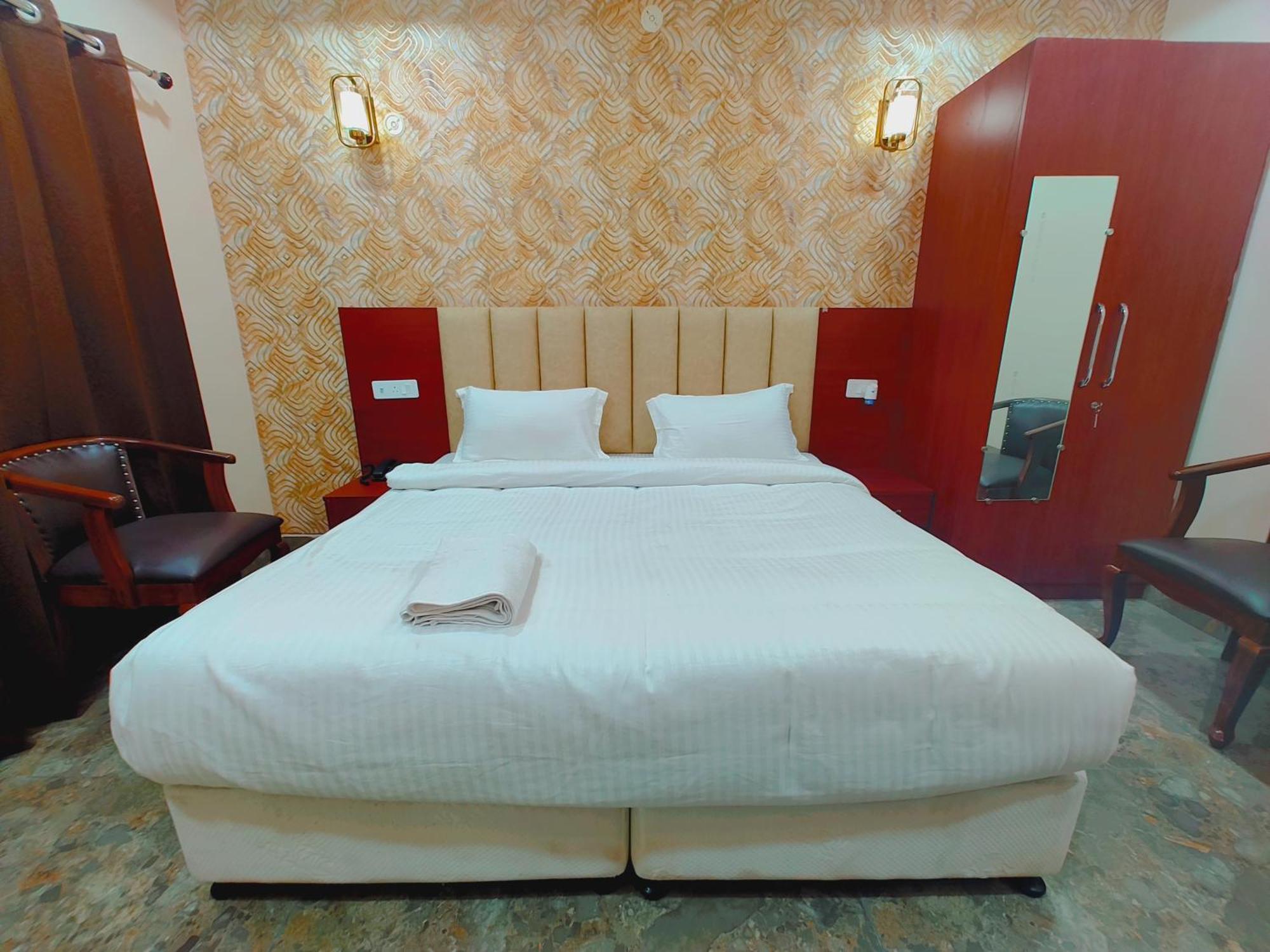 Awadh Samrat Resort Ayodhya 外观 照片